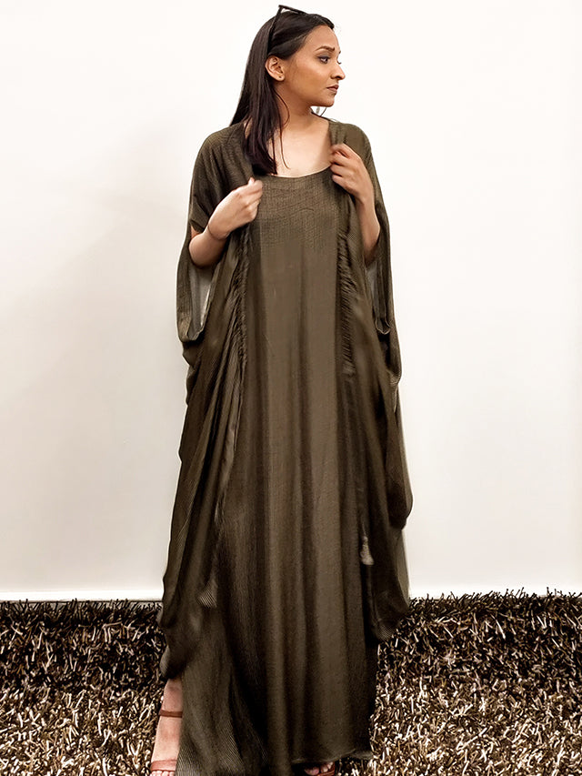 Drawstring Cape and Slip Set