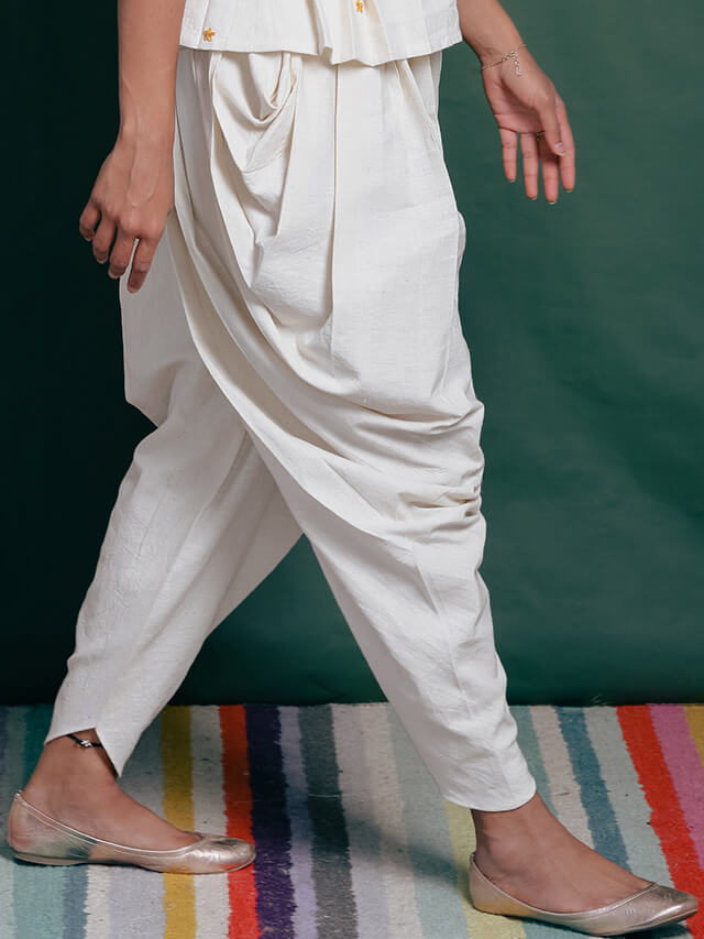 Gerbera Dhoti