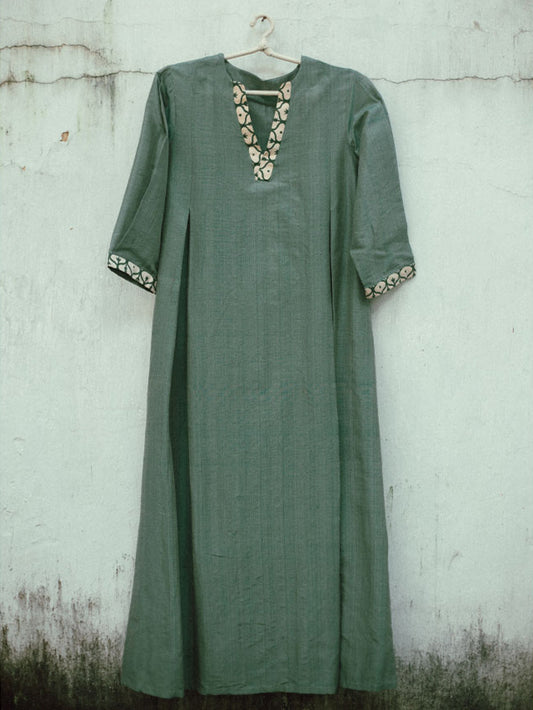 Round And V-Neck Kurti