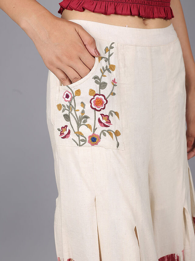 Trendy up-down flex cotton pants with an embroidered patch pocket