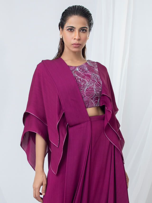 Abstract Flora Fusion Handkerchief Sleeve Drape Saree